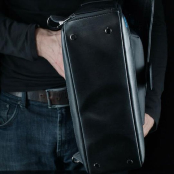 Backpack W/Power Charging Station Classic Design Keep Devices Always Powered Up! - Picture 6 of 16